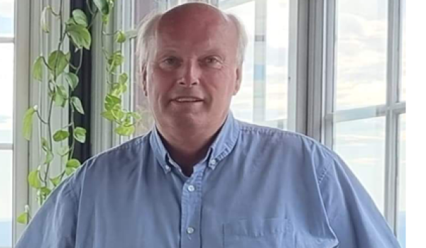 Eivind takker av3